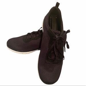 Sketchers Lite Weight Black Sneakers Sz 10 Woman’s